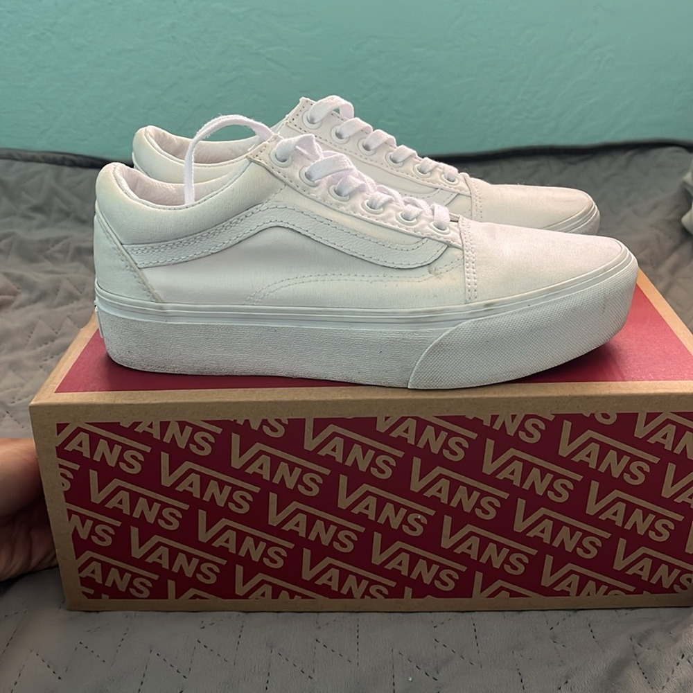 Vans Old Skool Platform Sneaker - Picture 3 of 7